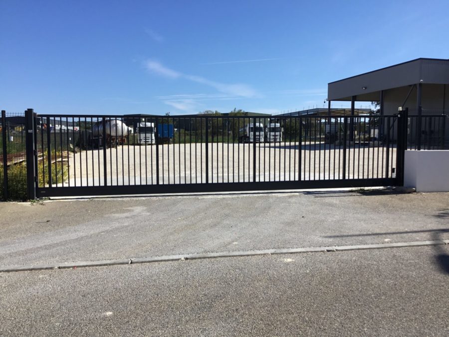Portail coulissant industriel standard et hors standard – Image 6