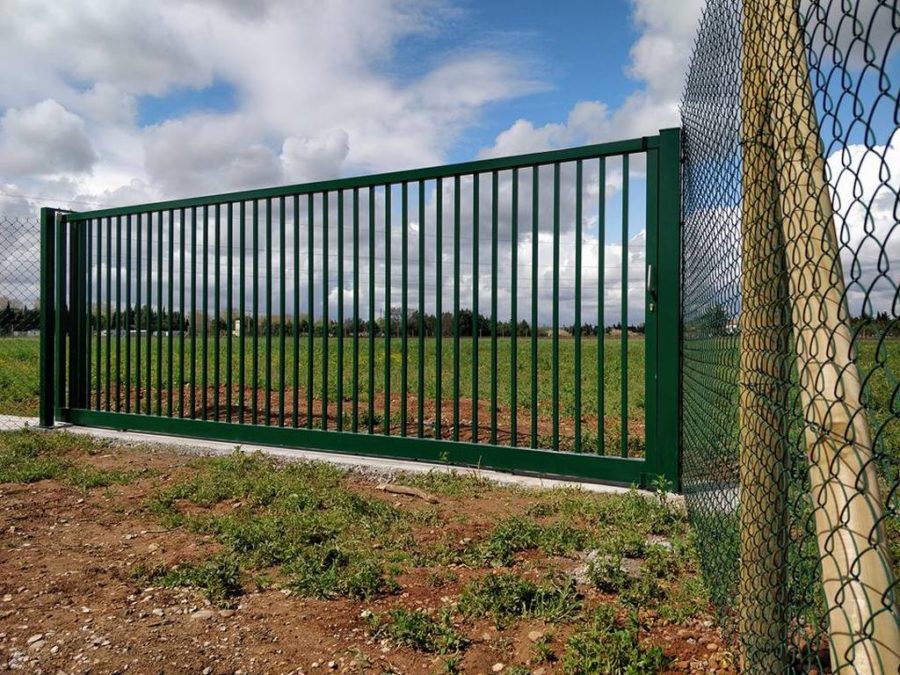 Portail coulissant industriel standard et hors standard