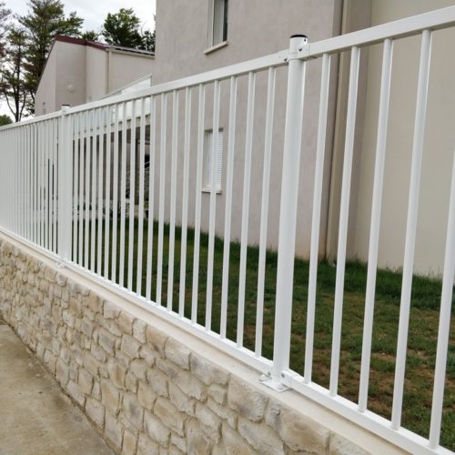 Clôture type barreaudée